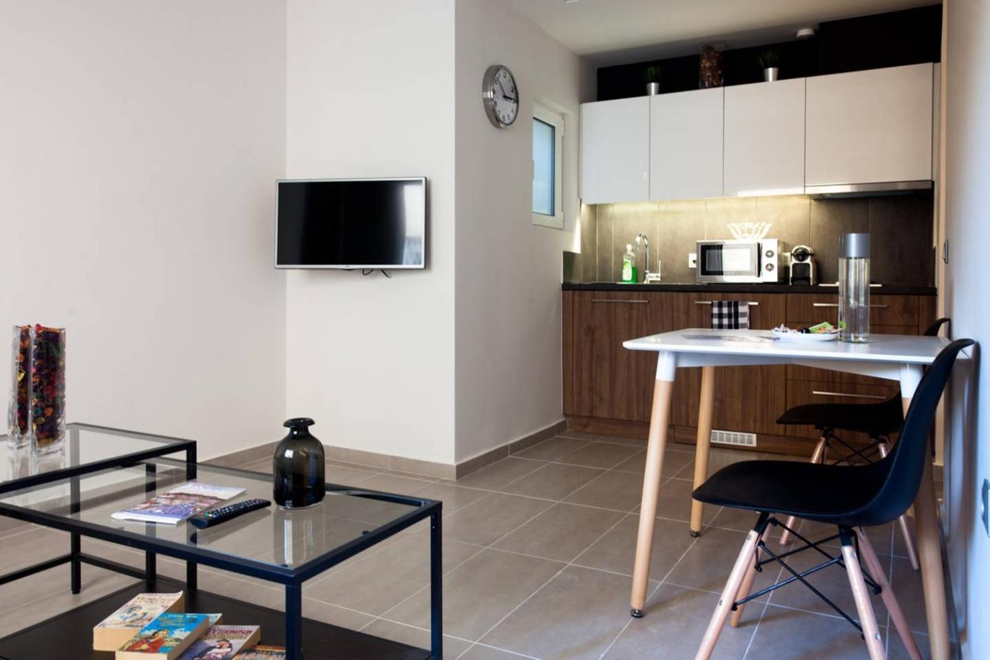 Toni'S Charming Apartment In The Thisseo Station Athens Luaran gambar